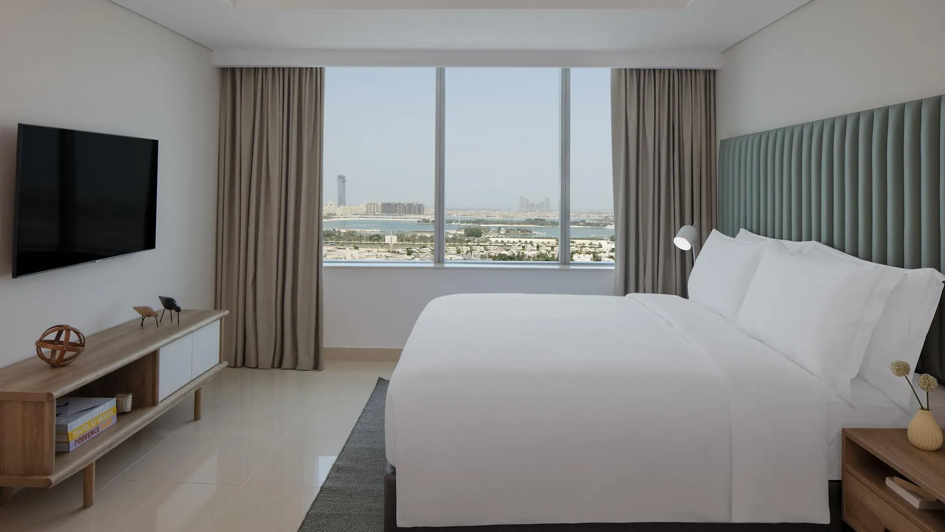 **** Hotel Staybridge Suites Dubai Internet City United Arab Emirates