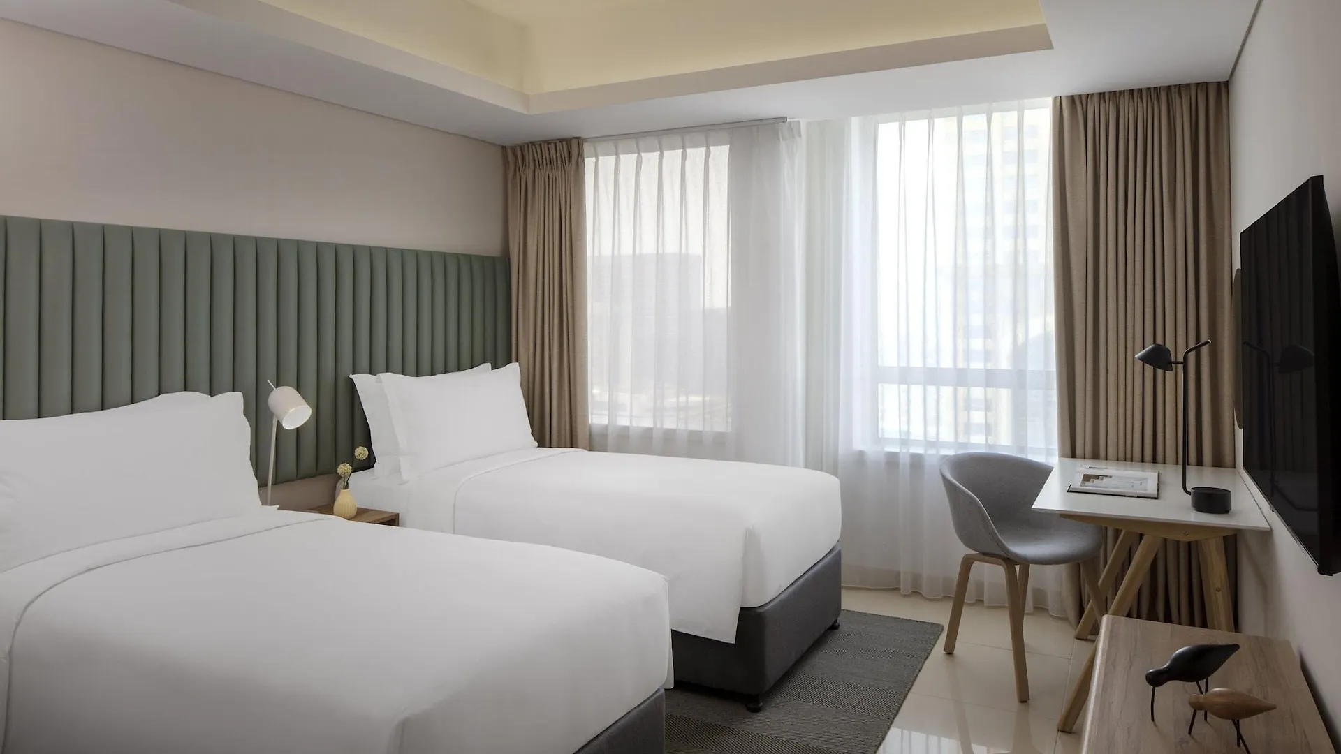 Staybridge Suites Dubai Internet City contacts