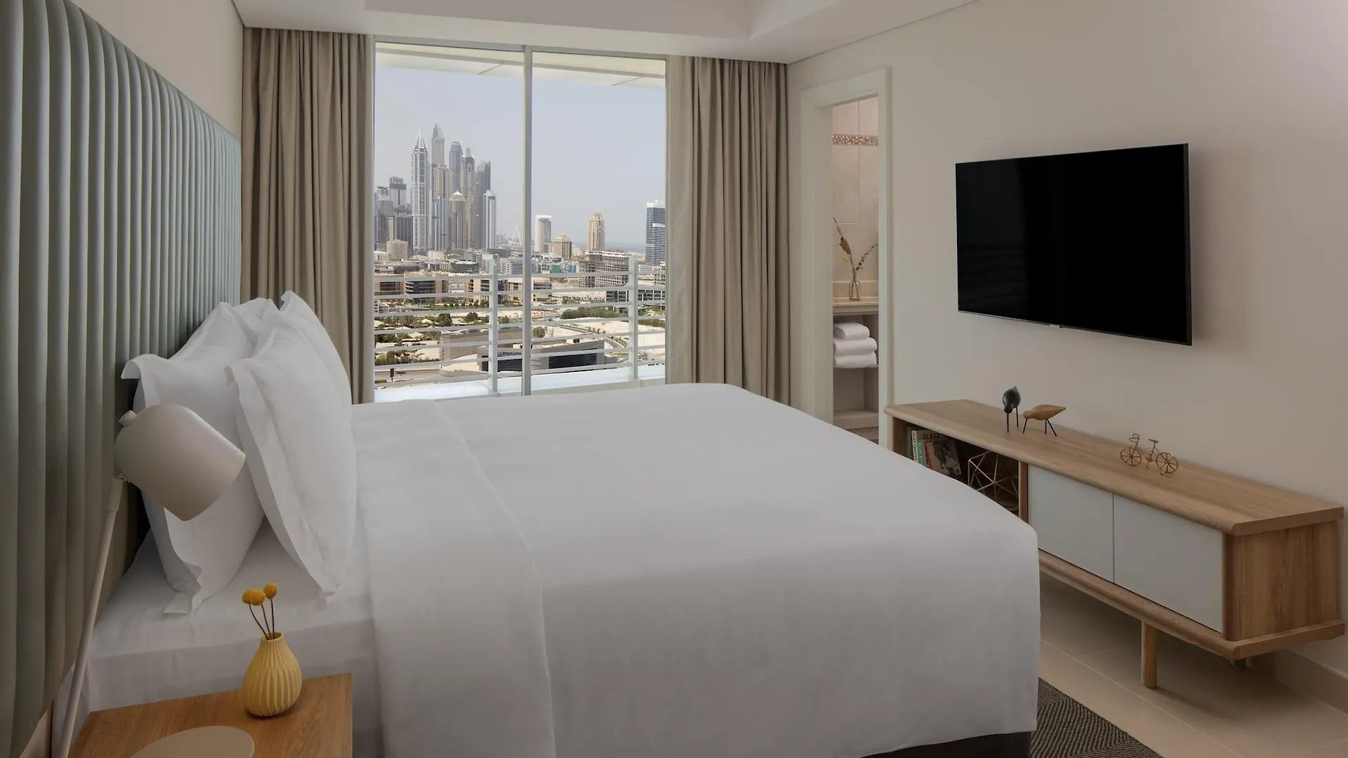 Staybridge Suites Dubai Internet City Hotel