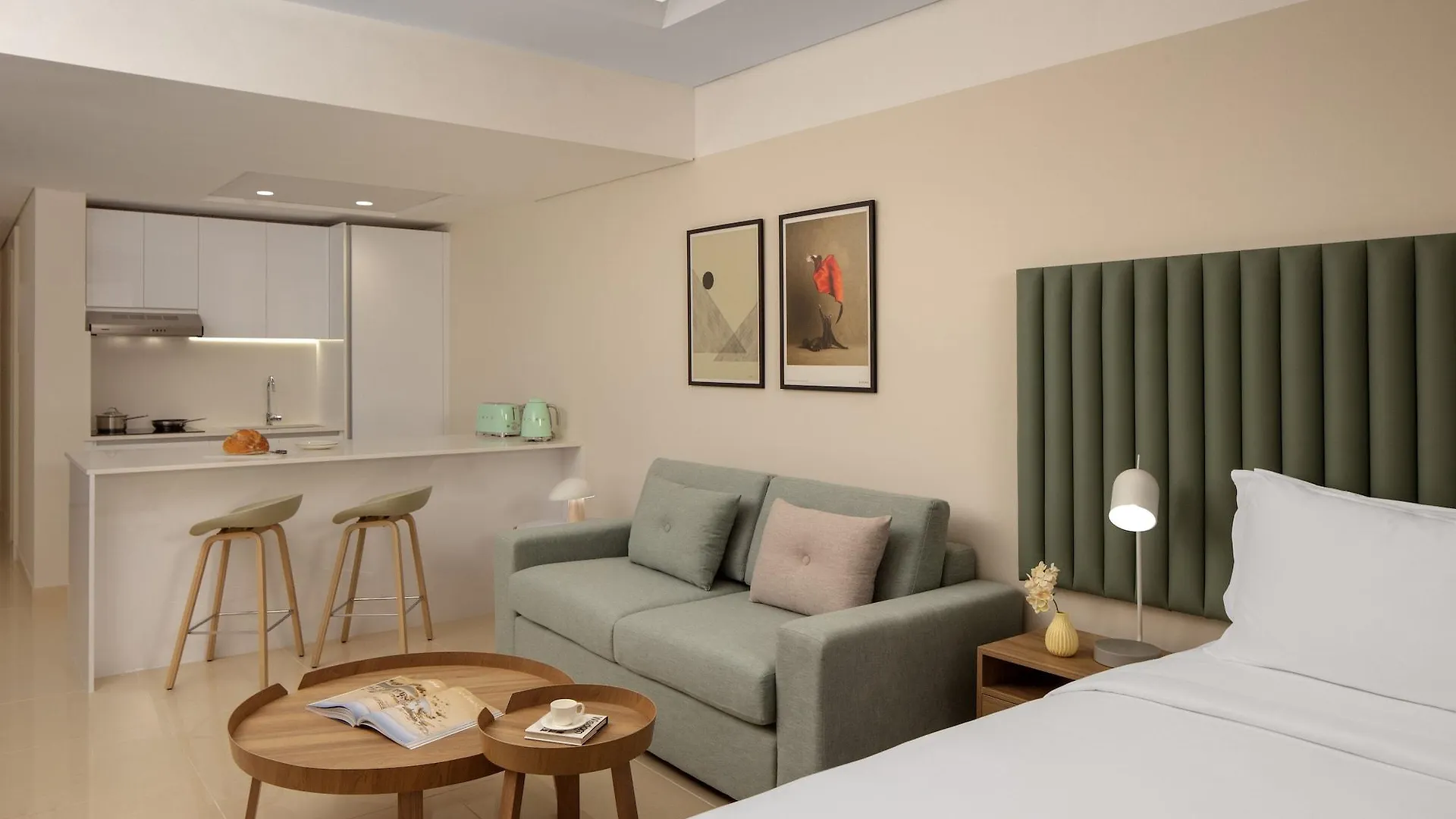 Staybridge Suites Dubai Internet City Hotel